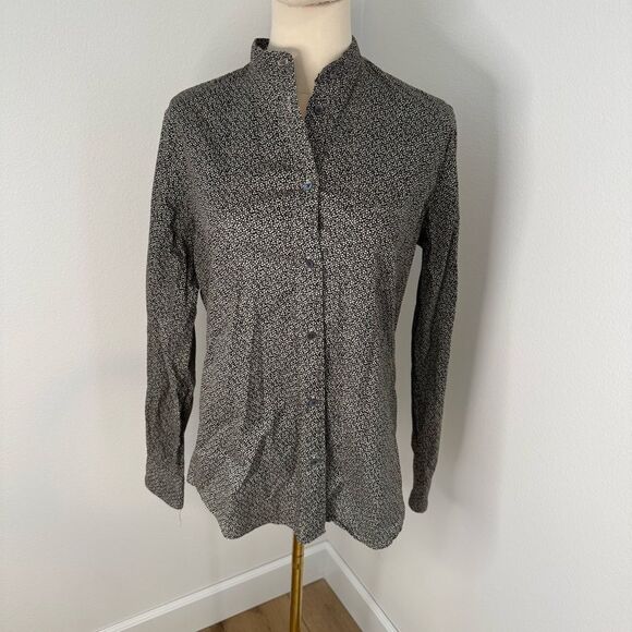 [Filson] Black & White Floral Button Down - Size Medium - Picture 1 of 5